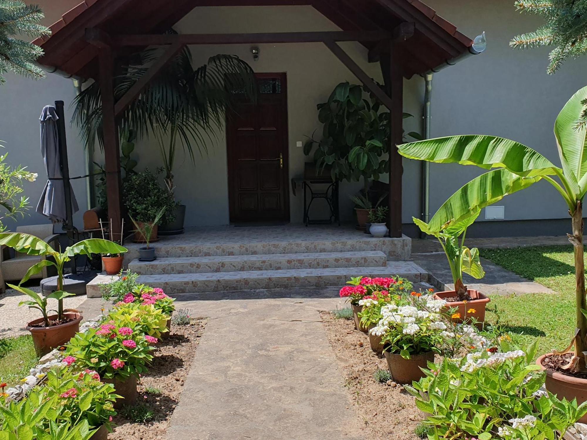Feher Rozsa Apartman Cserszegtomaj Exteriér fotografie