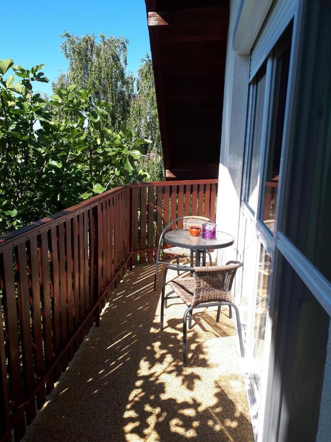 Feher Rozsa Apartman Cserszegtomaj Exteriér fotografie